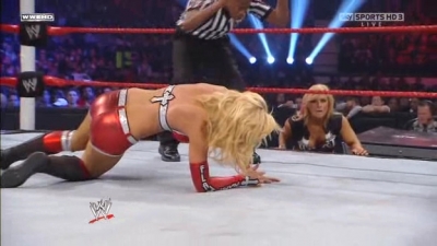 WWE_Night_Of_Champions_2010_Michelle_McCool_vs_Melina_avi_000423640.jpg