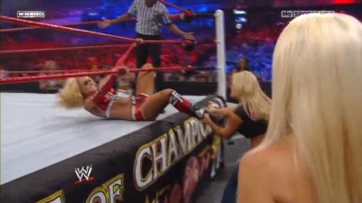 WWE_Night_Of_Champions_2010_Michelle_McCool_vs_Melina_avi_000457040.jpg