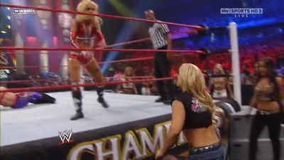 WWE_Night_Of_Champions_2010_Michelle_McCool_vs_Melina_avi_000462200.jpg