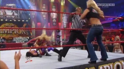 WWE_Night_Of_Champions_2010_Michelle_McCool_vs_Melina_avi_000465800.jpg