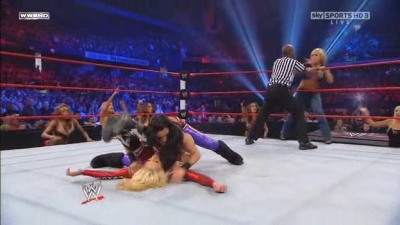 WWE_Night_Of_Champions_2010_Michelle_McCool_vs_Melina_avi_000468000.jpg