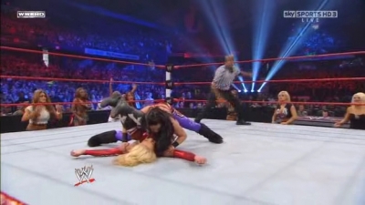 WWE_Night_Of_Champions_2010_Michelle_McCool_vs_Melina_avi_000471160.jpg