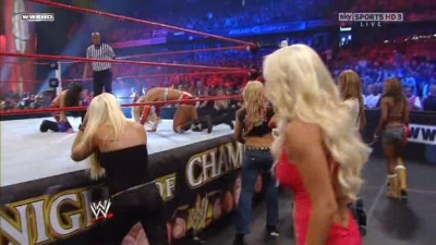 WWE_Night_Of_Champions_2010_Michelle_McCool_vs_Melina_avi_000494520.jpg