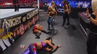 WWE_Night_Of_Champions_2010_Michelle_McCool_vs_Melina_avi_000560320.jpg