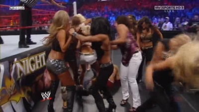 WWE_Night_Of_Champions_2010_Michelle_McCool_vs_Melina_avi_000580480.jpg