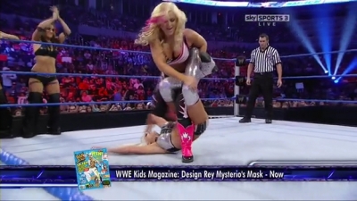 WWE_Friday_Night_Smackdown_1st_Oct_2010_PDTV_x264-Sir_Paul_avi_000827840.jpg
