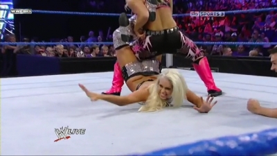 WWE_Friday_Night_Smackdown_1st_Oct_2010_PDTV_x264-Sir_Paul_avi_000921800.jpg