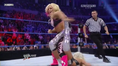 WWE_Friday_Night_Smackdown_1st_Oct_2010_PDTV_x264-Sir_Paul_avi_000928600.jpg