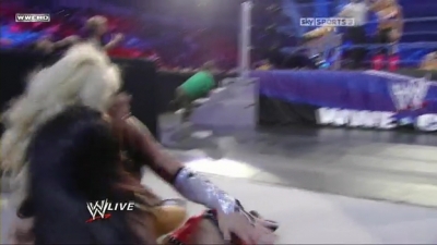 WWE_Friday_Night_Smackdown_1st_Oct_2010_PDTV_x264-Sir_Paul_avi_000931680.jpg