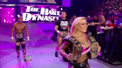 raw120710_hartsvsusos_divas-heaven_com_avi_000024924.jpg