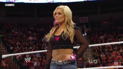 WWE_Raw_10_11_10_Natayla_Michelle_McCool_Layla_Segment_720p_AC3_5_1_x264_mkv_000118985.jpg