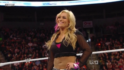 WWE_Raw_10_11_10_Natayla_Michelle_McCool_Layla_Segment_720p_AC3_5_1_x264_mkv_000128261.jpg