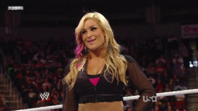 WWE_Raw_10_11_10_Natayla_Michelle_McCool_Layla_Segment_720p_AC3_5_1_x264_mkv_000138804.jpg