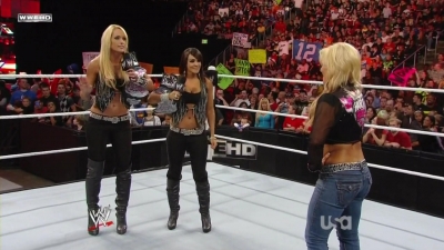 WWE_Raw_10_11_10_Natayla_Michelle_McCool_Layla_Segment_720p_AC3_5_1_x264_mkv_000153886.jpg