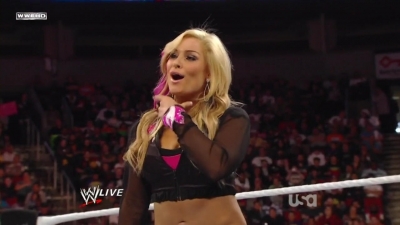 WWE_Raw_10_11_10_Natayla_Michelle_McCool_Layla_Segment_720p_AC3_5_1_x264_mkv_000161261.jpg