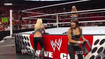 WWE_Raw_10_11_10_Natayla_Michelle_McCool_Layla_Segment_720p_AC3_5_1_x264_mkv_000291257.jpg