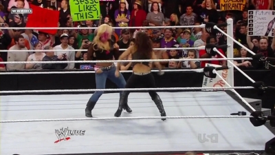 WWE_Raw_10_11_10_Natayla_Michelle_McCool_Layla_Segment_720p_AC3_5_1_x264_mkv_000305571.jpg
