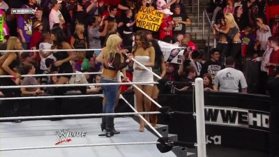 WWE_Raw_10_11_10_Natayla_Michelle_McCool_Layla_Segment_720p_AC3_5_1_x264_mkv_000336168.jpg