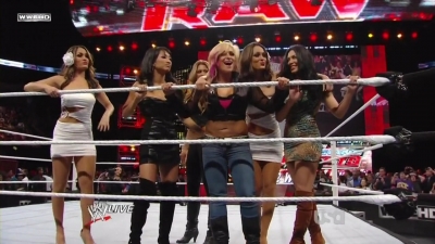 WWE_Raw_10_11_10_Natayla_Michelle_McCool_Layla_Segment_720p_AC3_5_1_x264_mkv_000347780.jpg