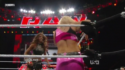 WWE_Raw_10_04_10_Natalya_vs_Alicia_Fox_720p_AC3_5_1_x264_mkv_000024958.jpg