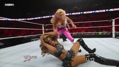WWE_Raw_10_04_10_Natalya_vs_Alicia_Fox_720p_AC3_5_1_x264_mkv_000031932.jpg