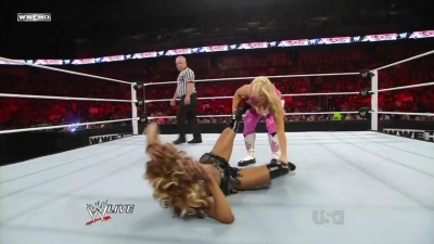 WWE_Raw_10_04_10_Natalya_vs_Alicia_Fox_720p_AC3_5_1_x264_mkv_000033634.jpg