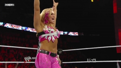WWE_Raw_10_04_10_Natalya_vs_Alicia_Fox_720p_AC3_5_1_x264_mkv_000050917.jpg