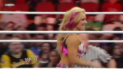 WWE_Raw_10_04_10_Natalya_vs_Alicia_Fox_720p_AC3_5_1_x264_mkv_000056489.jpg