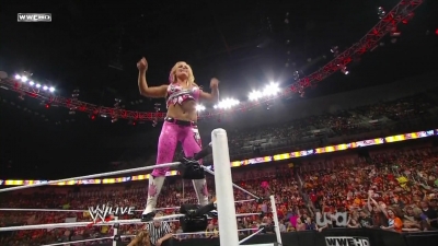 WWE_Raw_10_04_10_Natalya_vs_Alicia_Fox_720p_AC3_5_1_x264_mkv_000061327.jpg