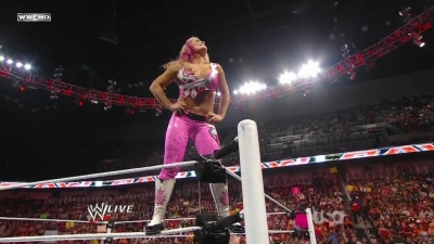 WWE_Raw_10_04_10_Natalya_vs_Alicia_Fox_720p_AC3_5_1_x264_mkv_000067267.jpg