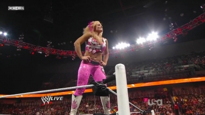 WWE_Raw_10_04_10_Natalya_vs_Alicia_Fox_720p_AC3_5_1_x264_mkv_000069369.jpg