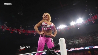 WWE_Raw_10_04_10_Natalya_vs_Alicia_Fox_720p_AC3_5_1_x264_mkv_000071738.jpg