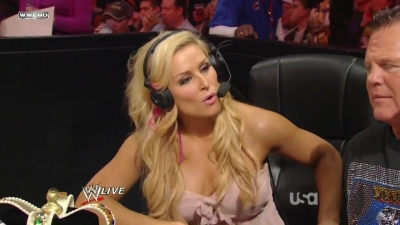 WWE_Raw_02_07_11_Six_Diva_Tag_Match_720p_AC3_5_1_x264_mkv_000230563.jpg