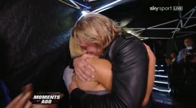 WWE_Monday_Night_Raw_2011_04_11_28229_avi_000031680.jpg