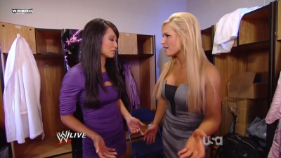 aWWE_Raw_04_11_11_Divas_BackStage_720p_AC3_5_1_x264_mkv_000032132.jpg