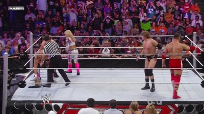 WWE_Raw_05_03_10_Natalya_720p_AC3_5_1_x264_mkv_000054720.jpg