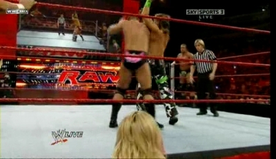 WWE_RAW_Thanksgiving_Special_11_23_09_DSR_XviD-XWTb_avi_001155400.jpg