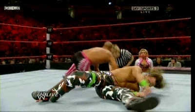 WWE_RAW_Thanksgiving_Special_11_23_09_DSR_XviD-XWTb_avi_001199000.jpg