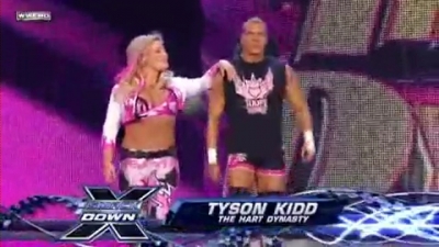 smackdown112009tysonwnatalyavsmysterio_mp4_000108441.jpg