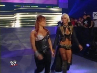 WWE_SmackDown_10_24_08_Michelle_McCool_Maria_vs_Natalya_Maryse_PDTV_XviD_avi_000016549.jpg