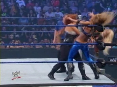 WWE_SmackDown_10_24_08_Michelle_McCool_Maria_vs_Natalya_Maryse_PDTV_XviD_avi_000124591.jpg