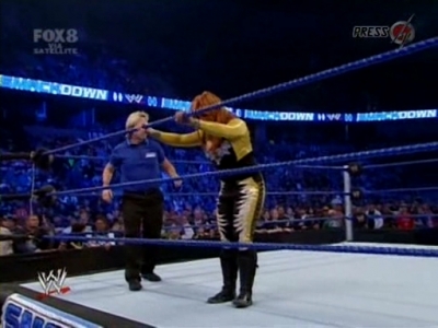 SD_10-10-08_Brie_Bella_vs_Natalya_w-Victoria_avi_000242400.jpg