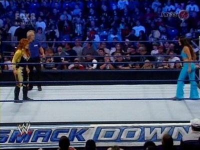 SD_10-10-08_Brie_Bella_vs_Natalya_w-Victoria_avi_000245840.jpg