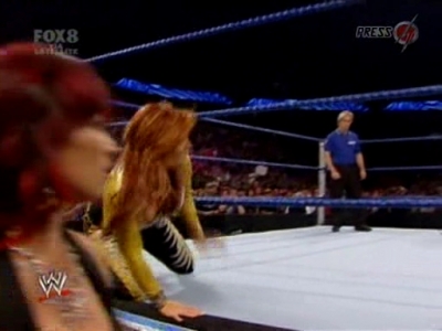 SD_10-10-08_Brie_Bella_vs_Natalya_w-Victoria_avi_000054960.jpg