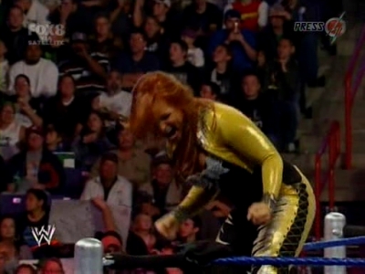 SD_10-10-08_Brie_Bella_vs_Natalya_w-Victoria_avi_000061080.jpg