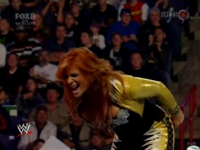 SD_10-10-08_Brie_Bella_vs_Natalya_w-Victoria_avi_000063080.jpg
