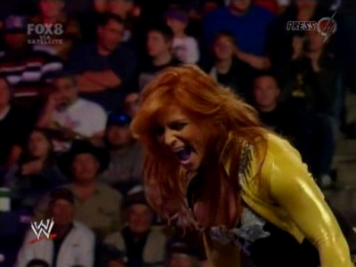 SD_10-10-08_Brie_Bella_vs_Natalya_w-Victoria_avi_000064600.jpg