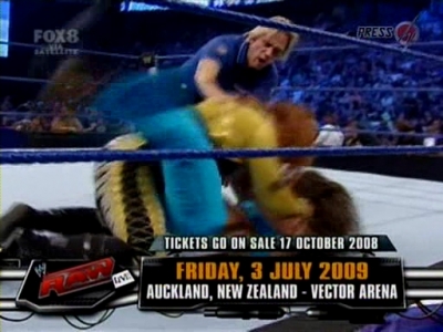 SD_10-10-08_Brie_Bella_vs_Natalya_w-Victoria_avi_000078120.jpg