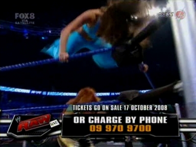 SD_10-10-08_Brie_Bella_vs_Natalya_w-Victoria_avi_000095000.jpg