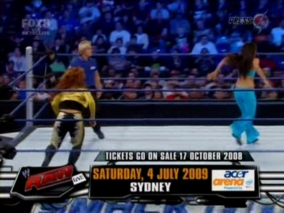 SD_10-10-08_Brie_Bella_vs_Natalya_w-Victoria_avi_000096880.jpg